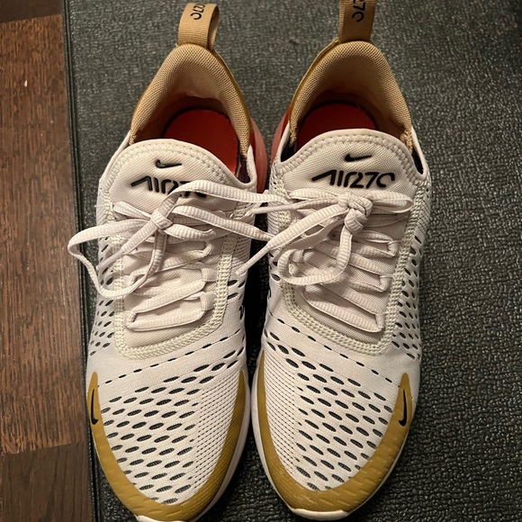 Nike Shoes - Nike Airmax 270 Size 8.5
